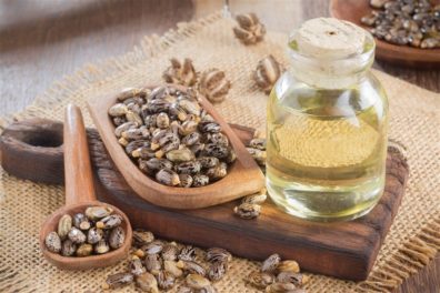 How to Use Castor Oil to Stimulate Thick Hair Growth